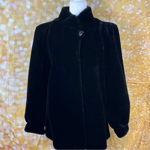 Grandazia by Glenot   Faux Coat  made in USA - Picture 6 of 16